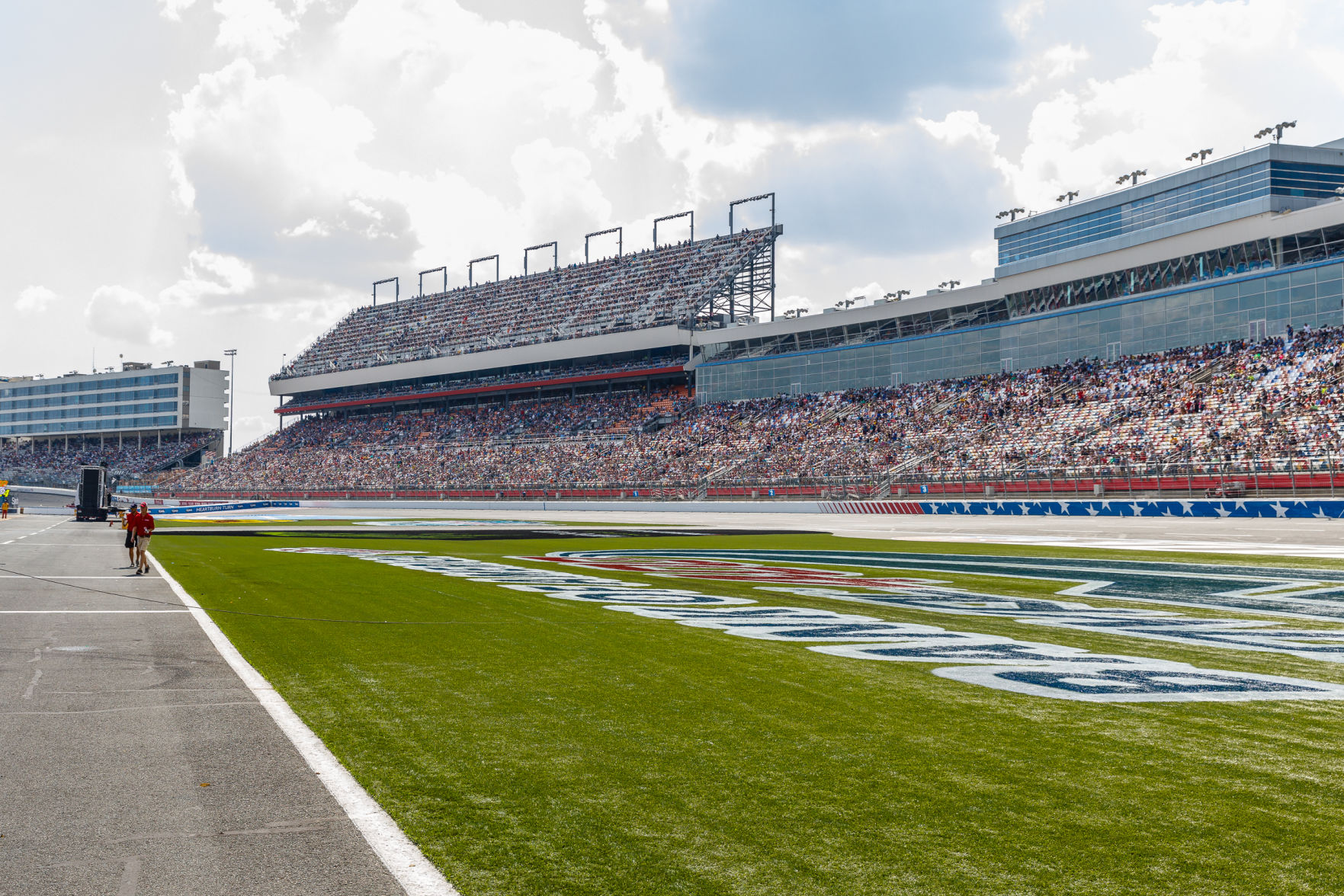 Sunday Race Day for the Second Annual Bank of America ROVAL 400.